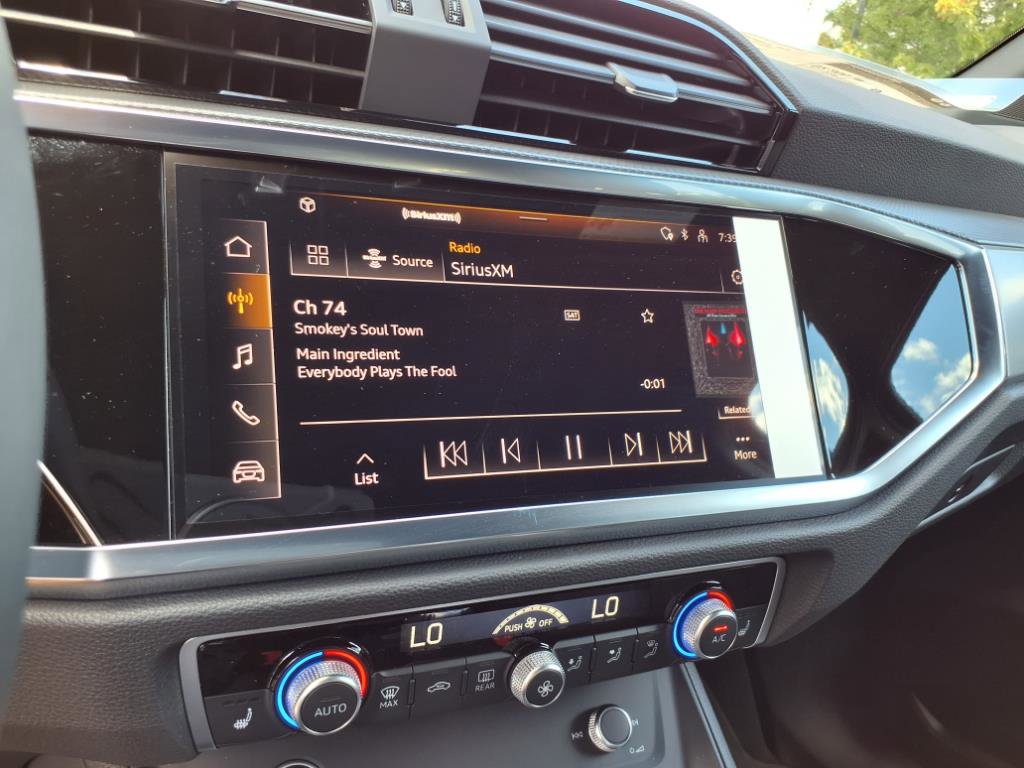 New 2025 Audi Q3 2.0T Premium image 20