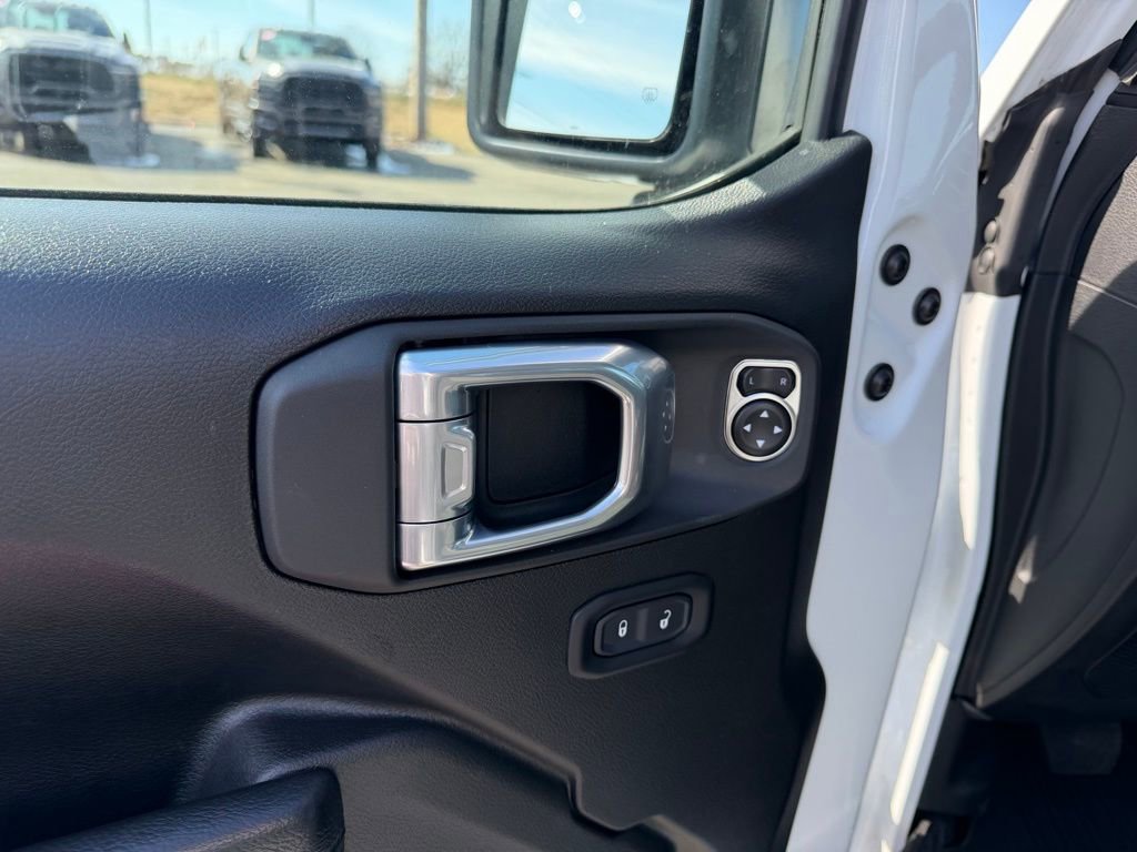 Used 2024 Jeep Gladiator Sport image 13