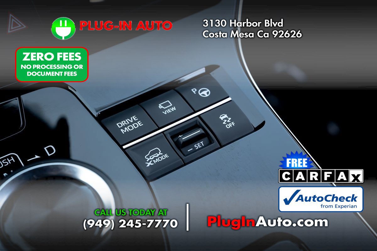 Used 2023 Subaru Solterra AWD image 28