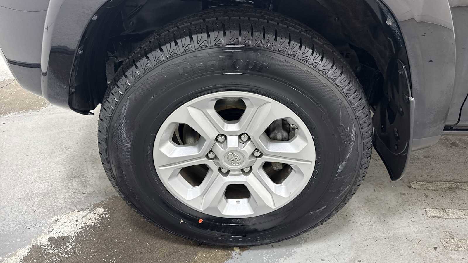 Certified 2019 Toyota 4Runner SR5 Premium image 10