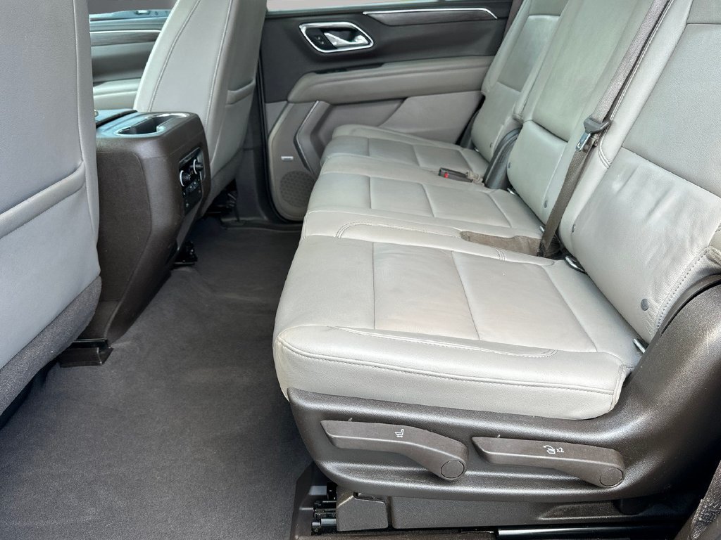 Used 2021 Chevrolet Tahoe LT w/ LT Signature Package RWD image 19