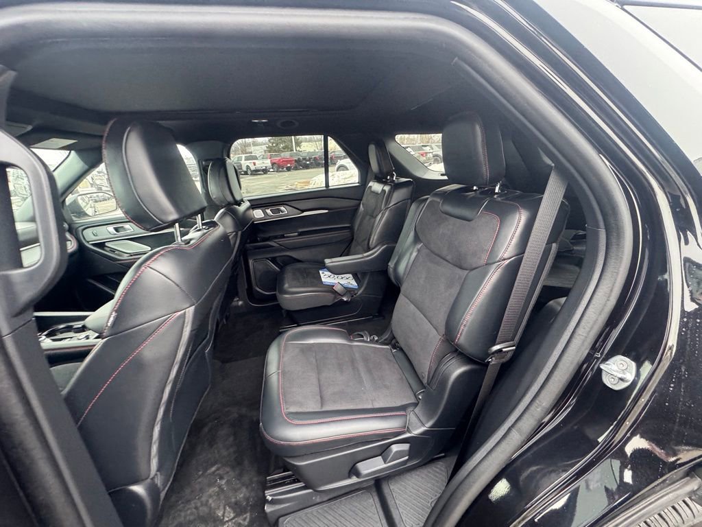Used 2025 Ford Explorer ST w/ Sun And Sound Package image 15