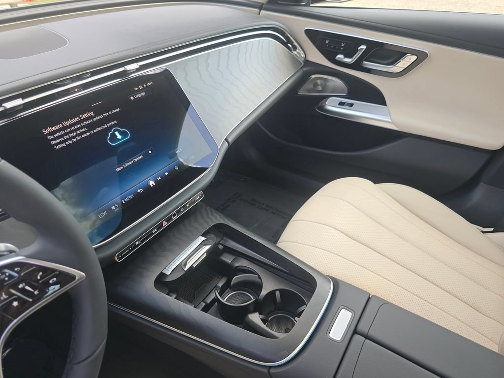 New 2027 Mercedes-Benz E 350 4MATIC Sedan image 31