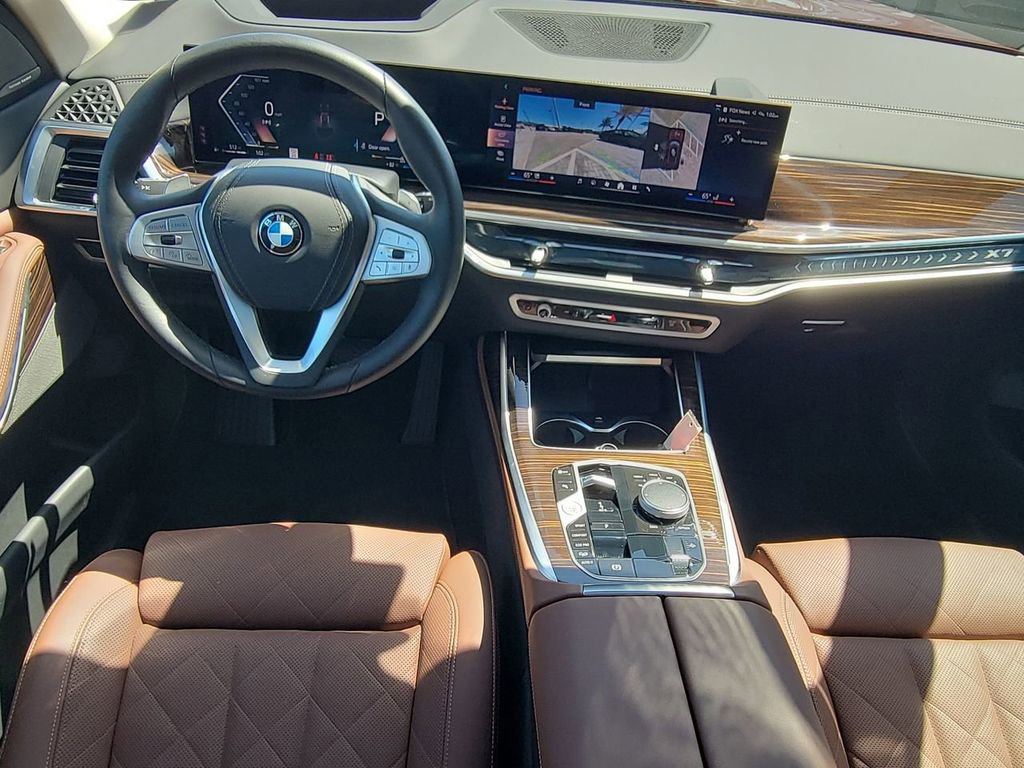 Used 2026 BMW X7 xDrive40i image 18