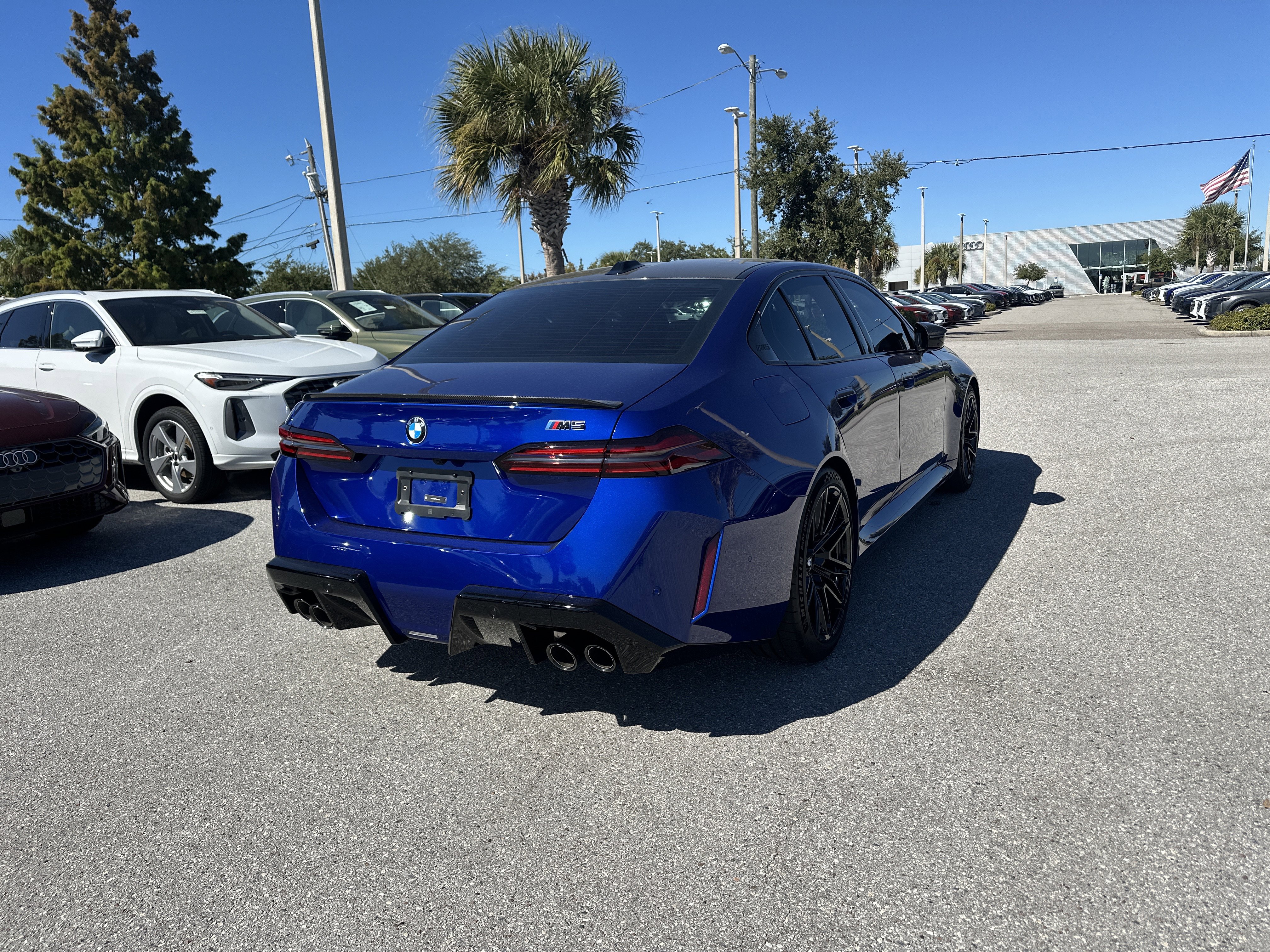Used 2026 BMW M5 w/ Carbon Package image 5
