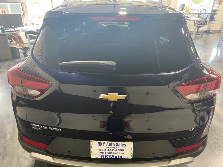 Used 2021 Chevrolet TrailBlazer LT w/ Sun and Liftgate Package image 5