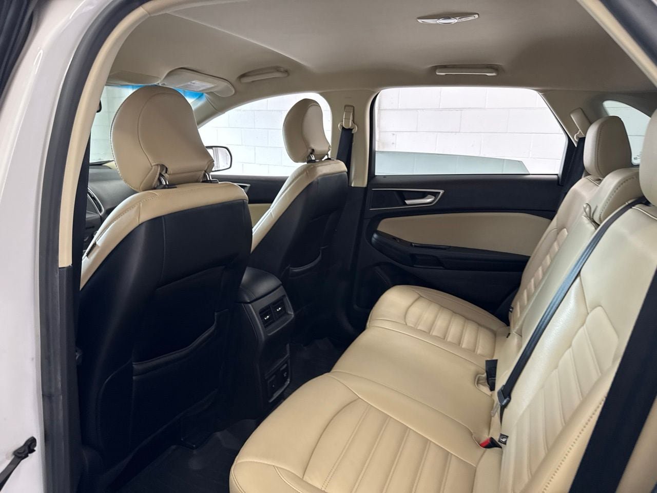 Used 2015 Ford Edge SEL w/ Equipment Group 201A AWD/4WD image 40