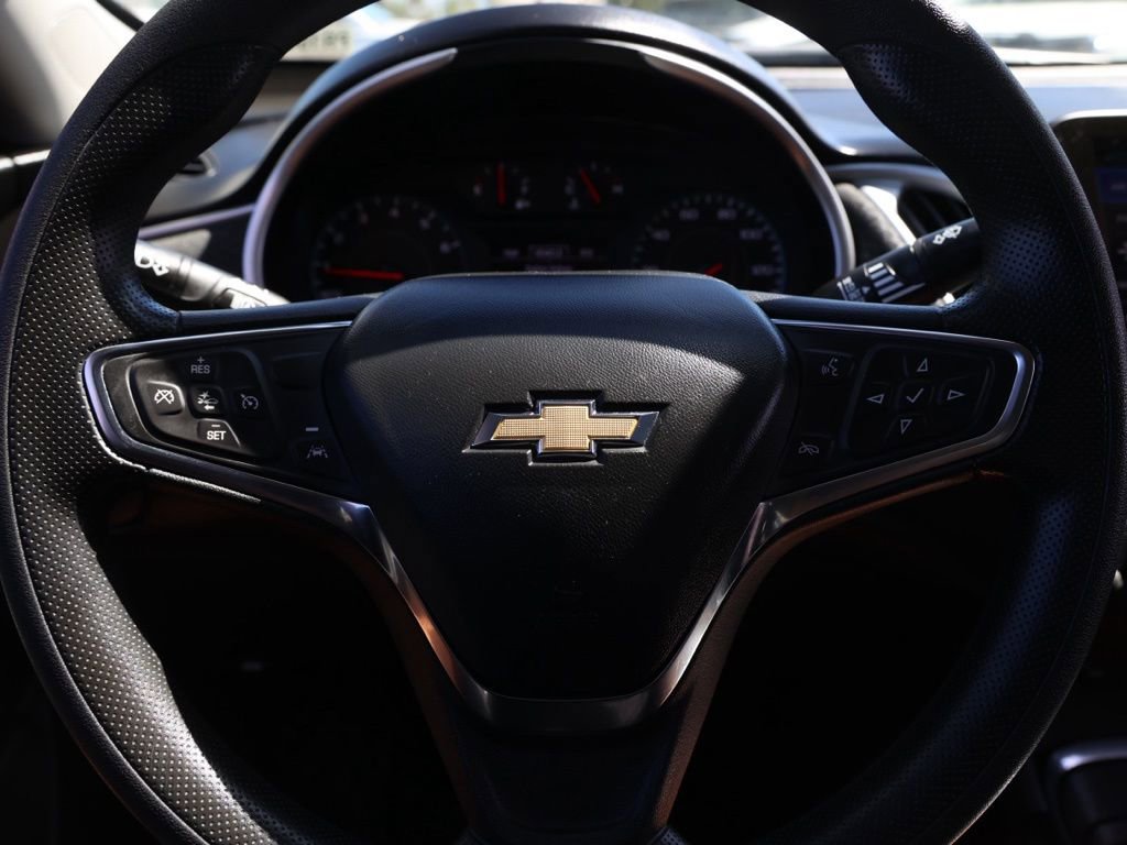 Used 2024 Chevrolet Malibu LT image 24