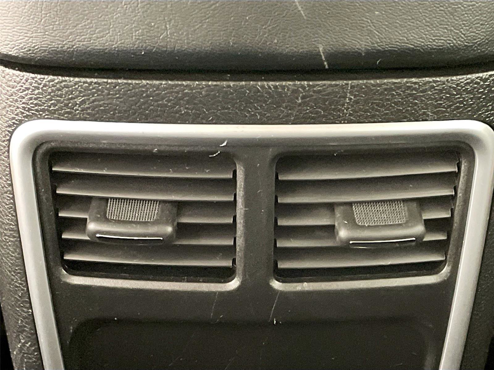 Used 2018 Chrysler 300 Touring image 23