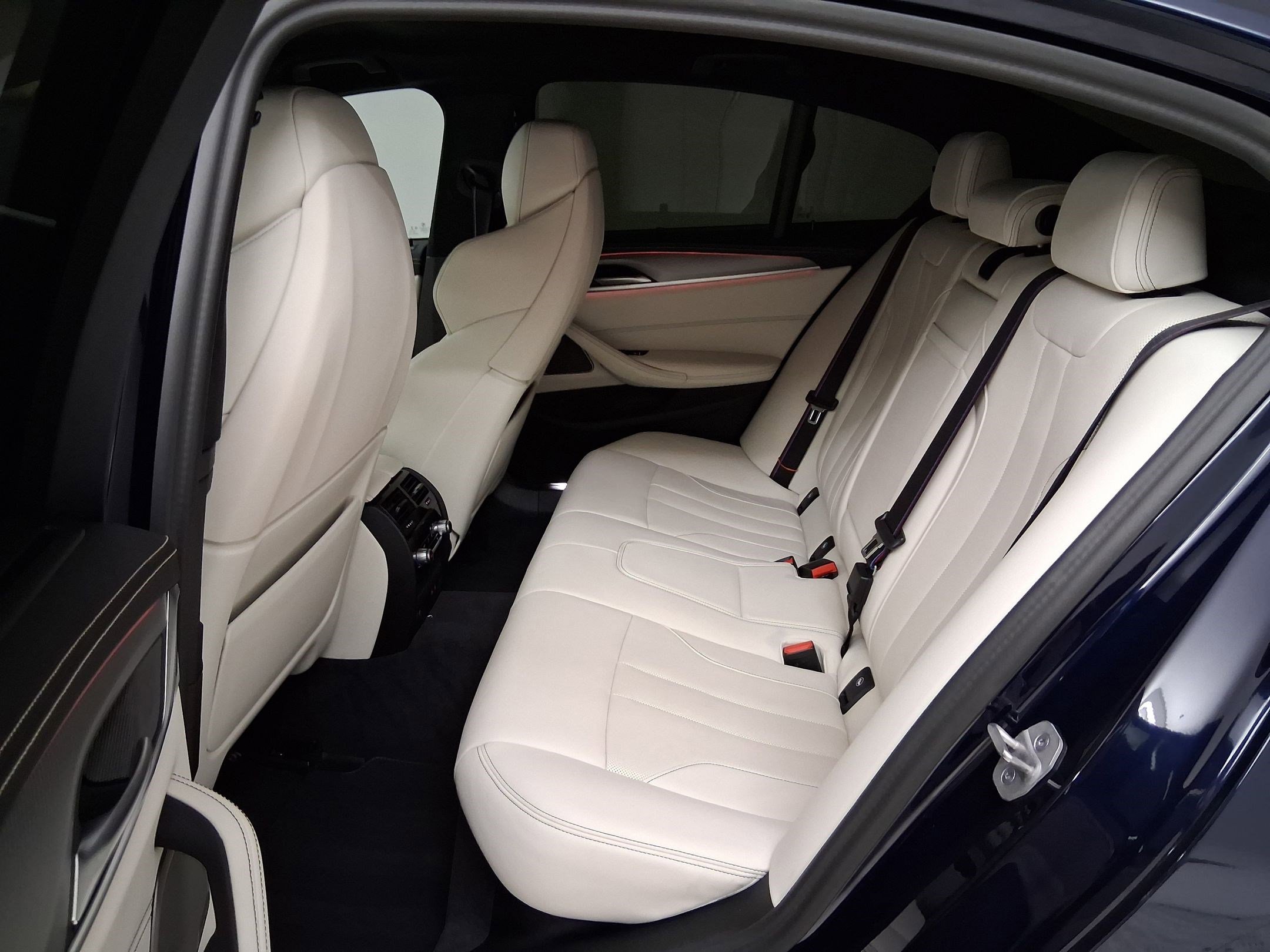 Certified 2023 BMW M5 w/ Competition Package image 14