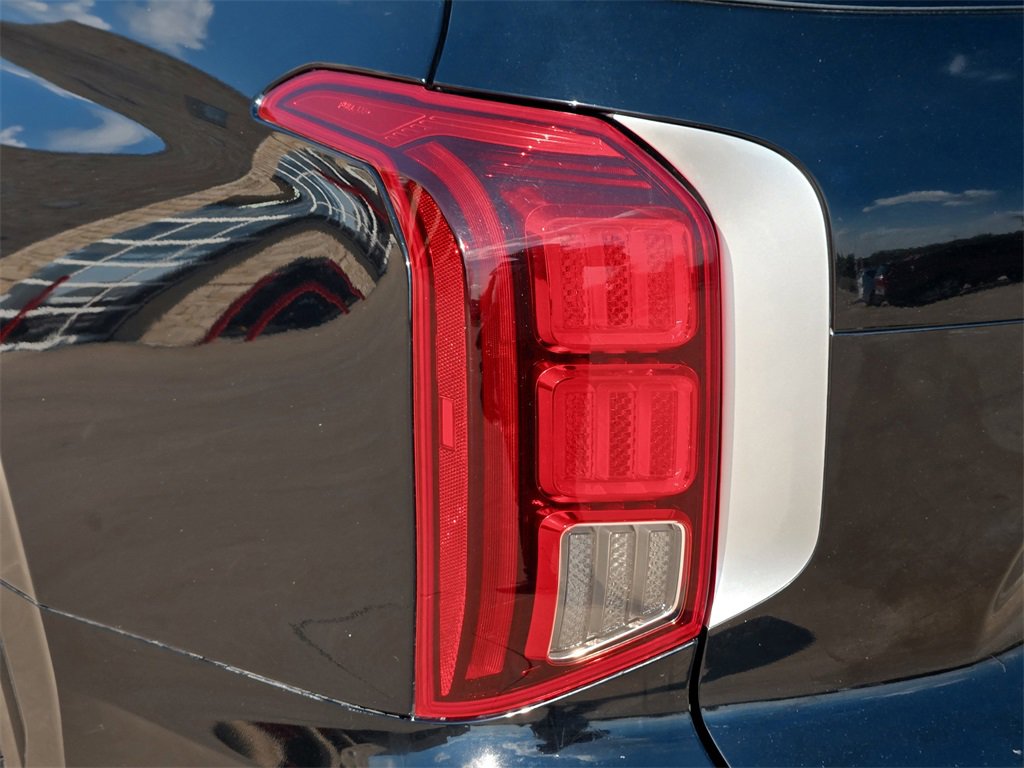 Used 2022 Hyundai Palisade Limited w/ Cargo Package image 6