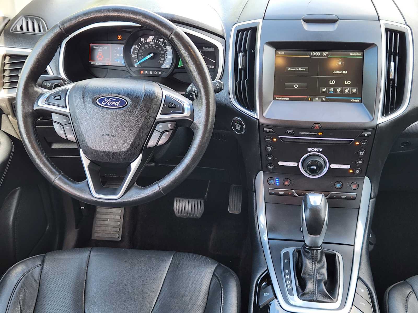 Used 2015 Ford Edge Titanium w/ Equipment Group 302A AWD/4WD image 26