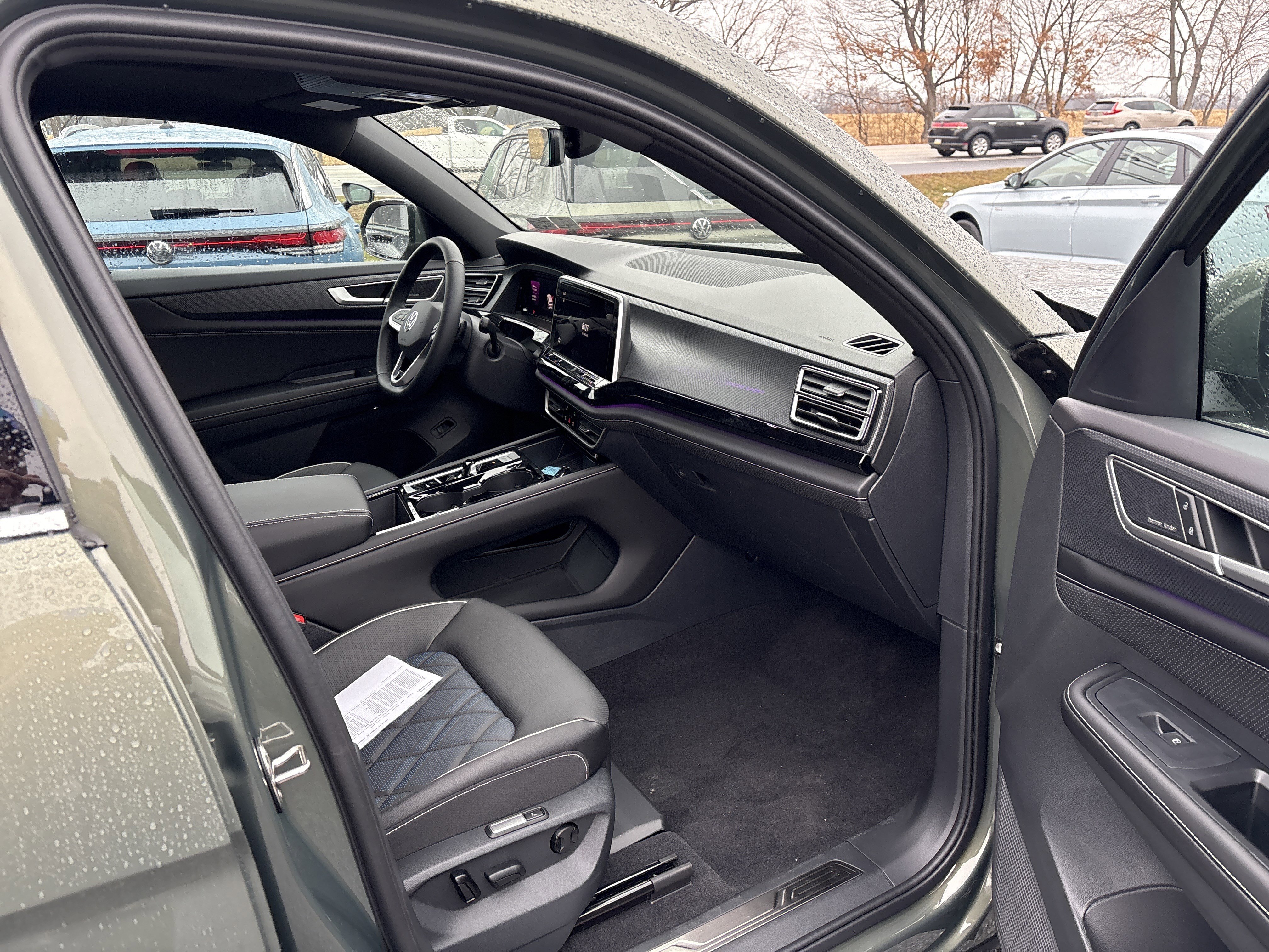 New 2026 Volkswagen Atlas Cross Sport SEL Premium R-Line image 19