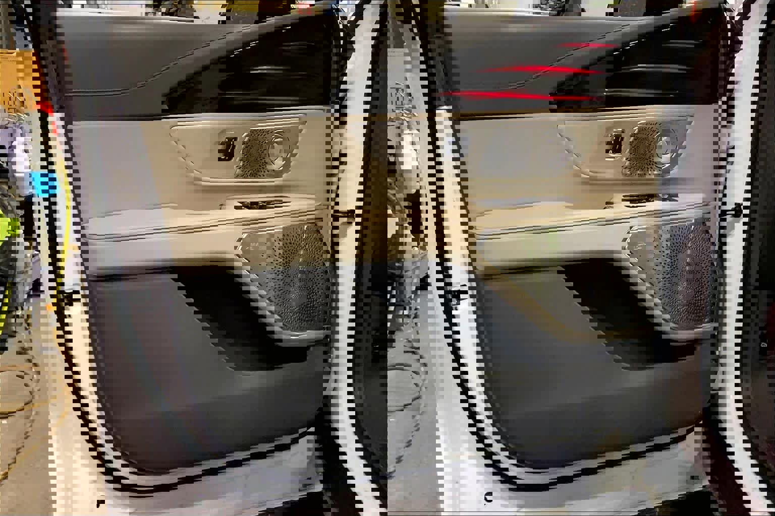 Used 2024 Lincoln Nautilus Reserve w/ Equipment Group 203A image 22