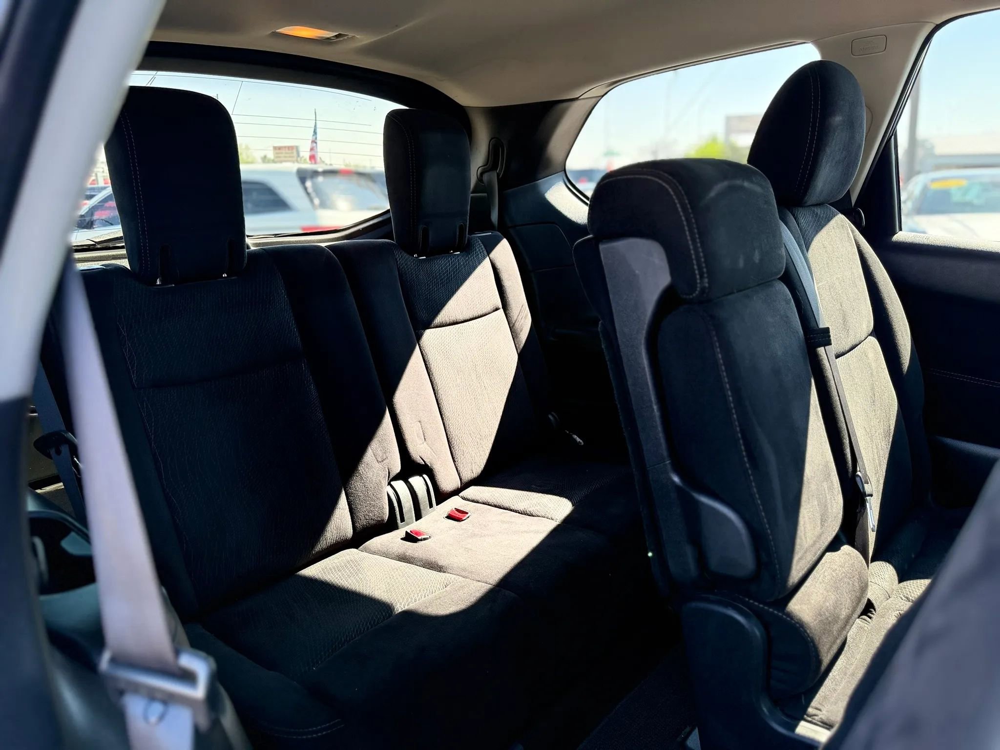 Used 2014 Nissan Pathfinder SV FWD image 21