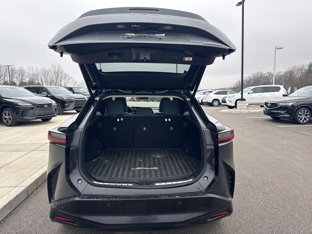 Used 2023 Lexus RZ 450e Premium image 23