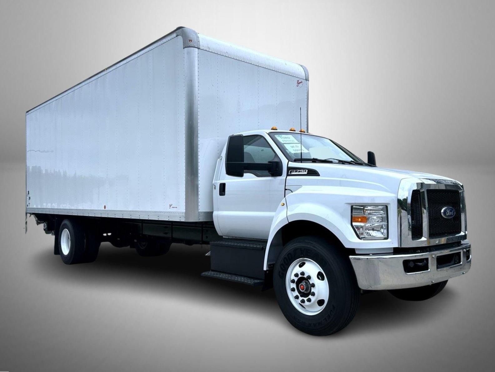 New 2027 Ford F750 2WD Regular Cab Super Duty image 3