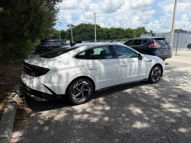 Used 2024 Hyundai Sonata SEL w/ Convenience Package FWD image 8