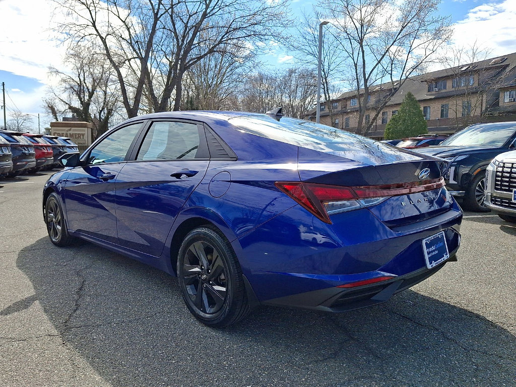 Certified 2023 Hyundai Elantra SEL image 21