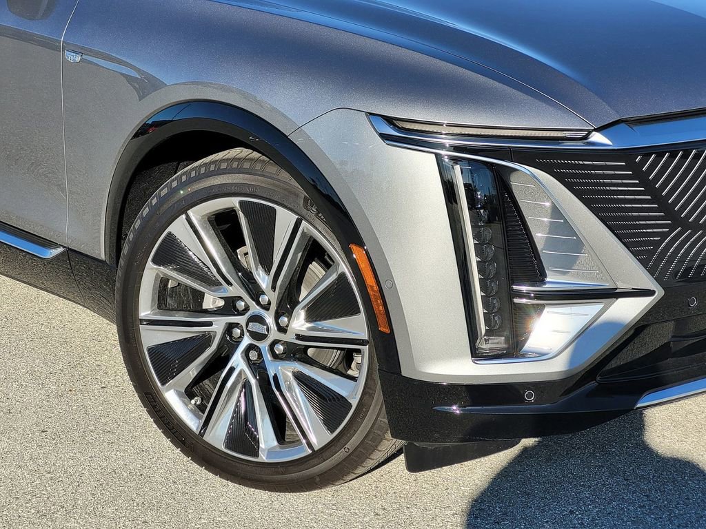New 2026 Cadillac Lyriq Signature Luxury image 6