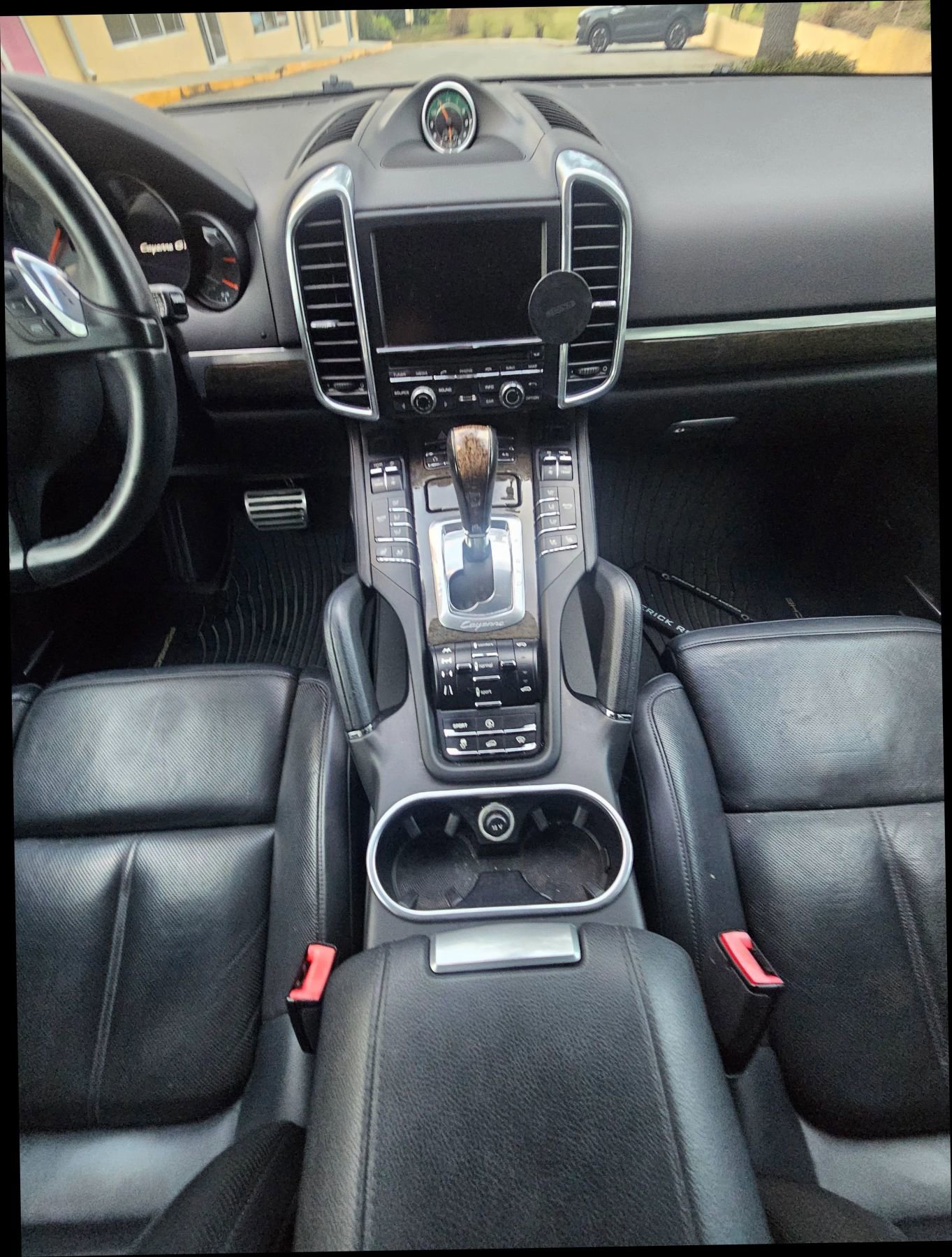 Used 2013 Porsche Cayenne GTS image 14