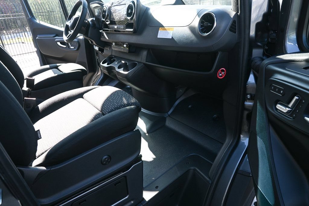 Used 2026 Mercedes-Benz Sprinter 3500 image 19
