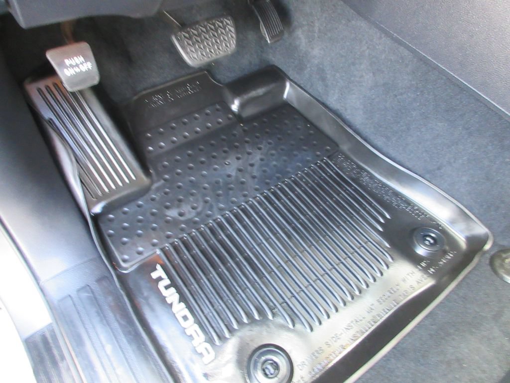 Used 2018 Toyota Tundra Limited AWD/4WD image 27