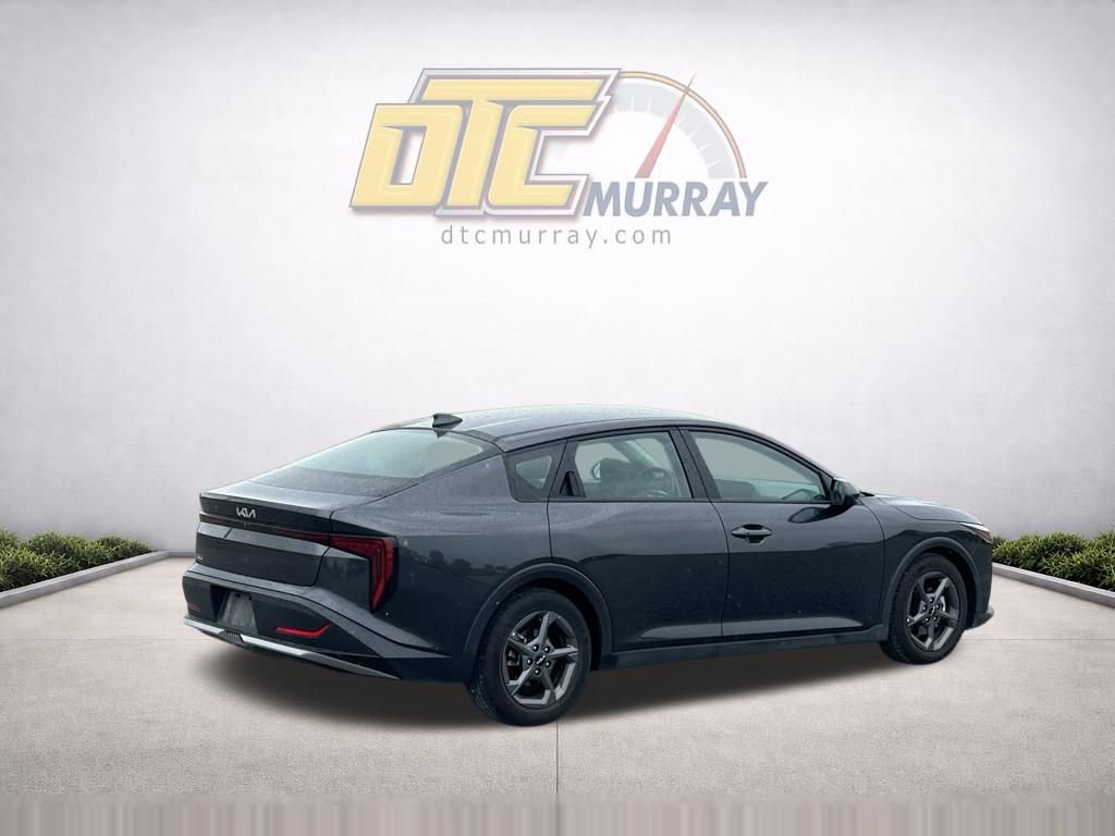 Used 2025 Kia K4 FWD image 2