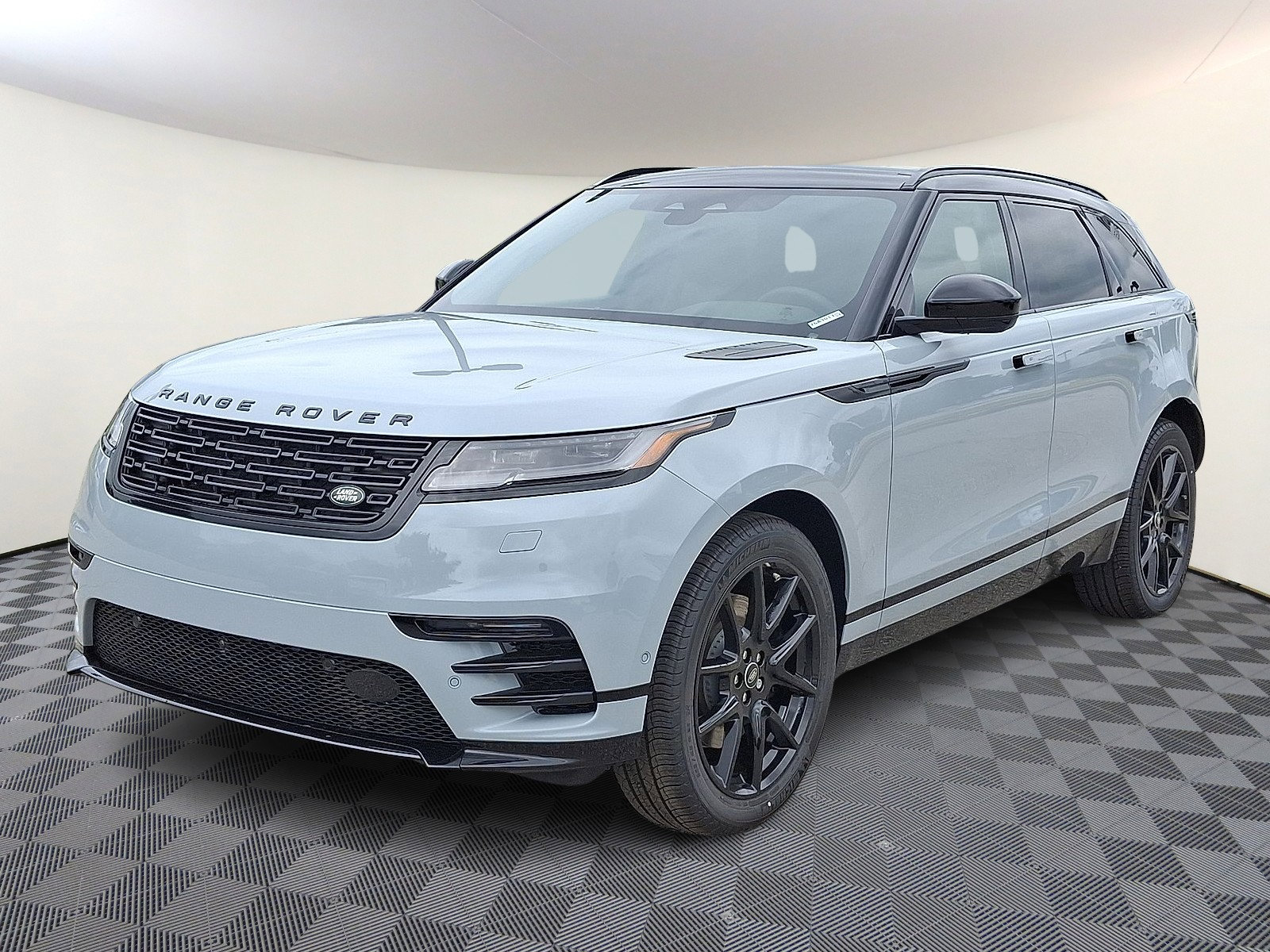 Used 2026 Land Rover Range Rover Velar Dynamic SE