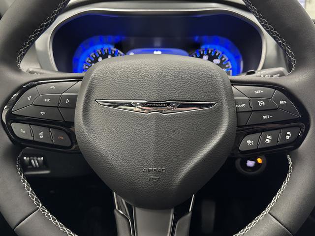 New 2026 Chrysler Pacifica Limited w/ Uconnect Theater Family Group image 18