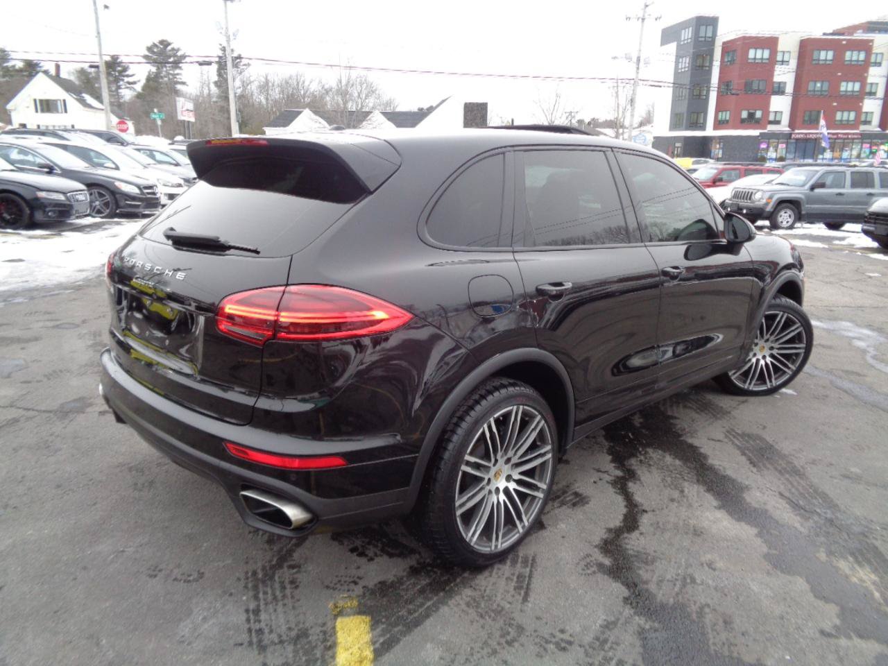 Used 2016 Porsche Cayenne AWD/4WD image 4