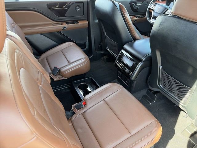 Used 2021 Lincoln Aviator Reserve image 15