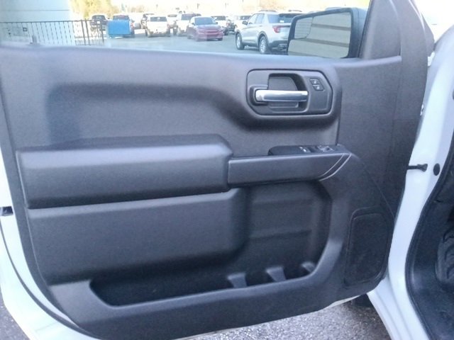 Used 2023 GMC Sierra 1500 Pro w/ Convenience Package image 12