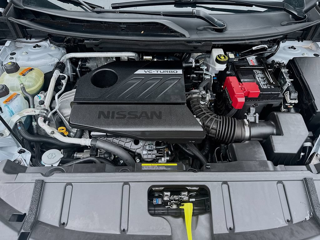 Certified 2025 Nissan Rogue SV FWD image 28