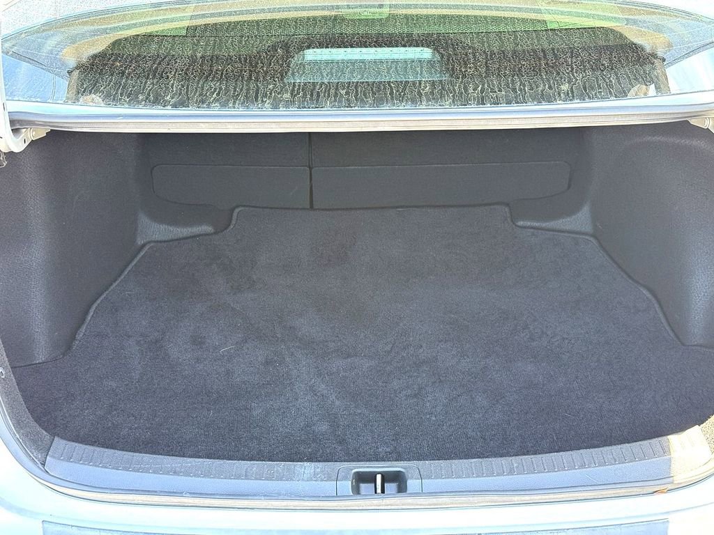 Used 2023 Toyota Corolla SE w/ SE Premium Package image 10