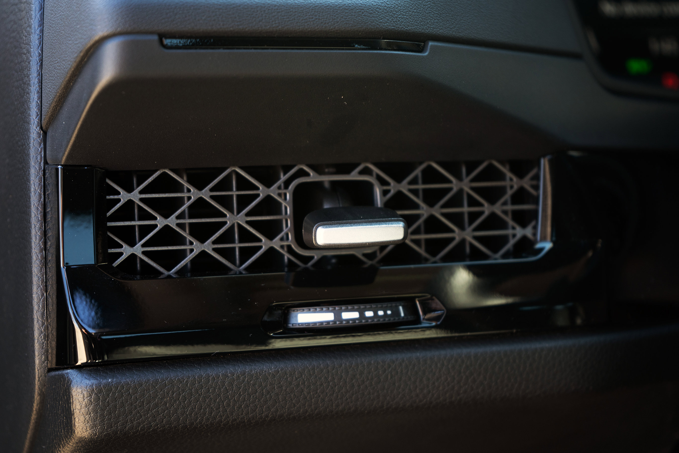 Certified 2025 Honda Accord Touring image 41