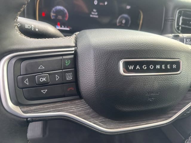 Used 2024 Jeep Wagoneer Series II AWD/4WD image 14