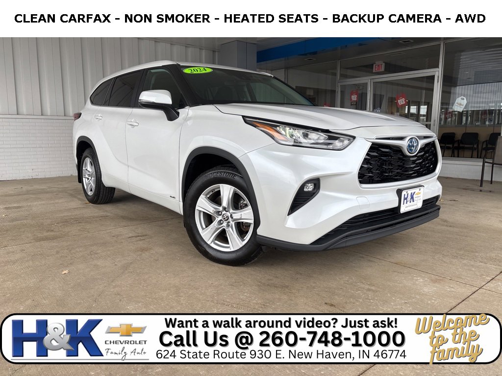 Used 2024 Toyota Highlander LE