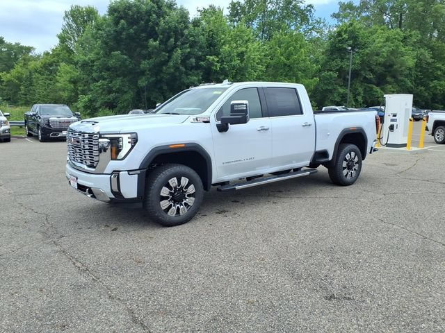 New 2026 GMC Sierra 3500 Denali w/ Denali Reserve Package AWD/4WD image 8