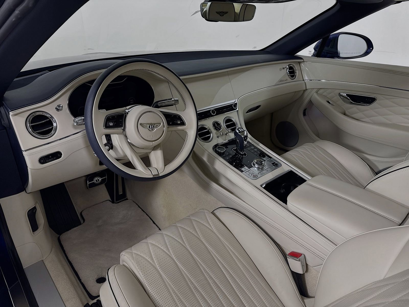 Used 2024 Bentley Continental GT AWD/4WD image 5