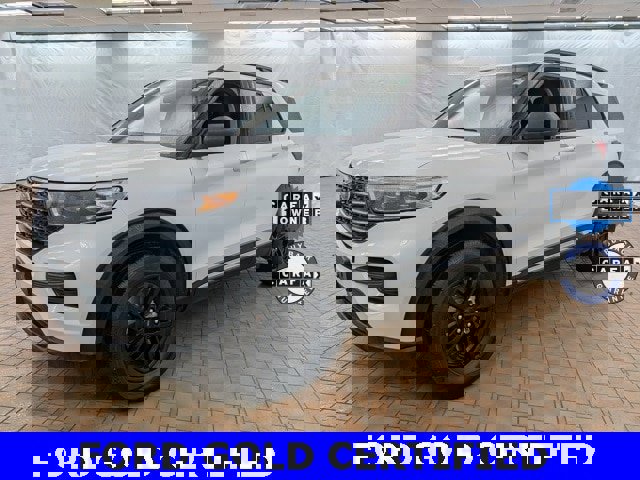 Certified 2023 Ford Explorer XLT w/ Class IV Trailer Tow Package image 3