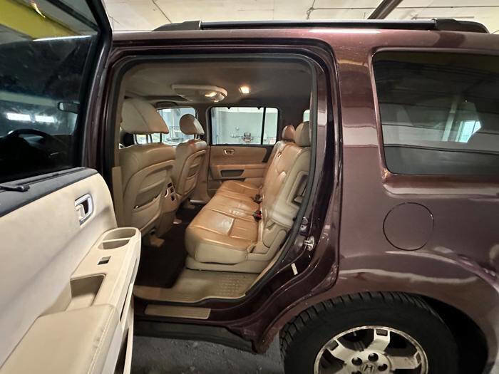 Used 2010 Honda Pilot Touring image 23