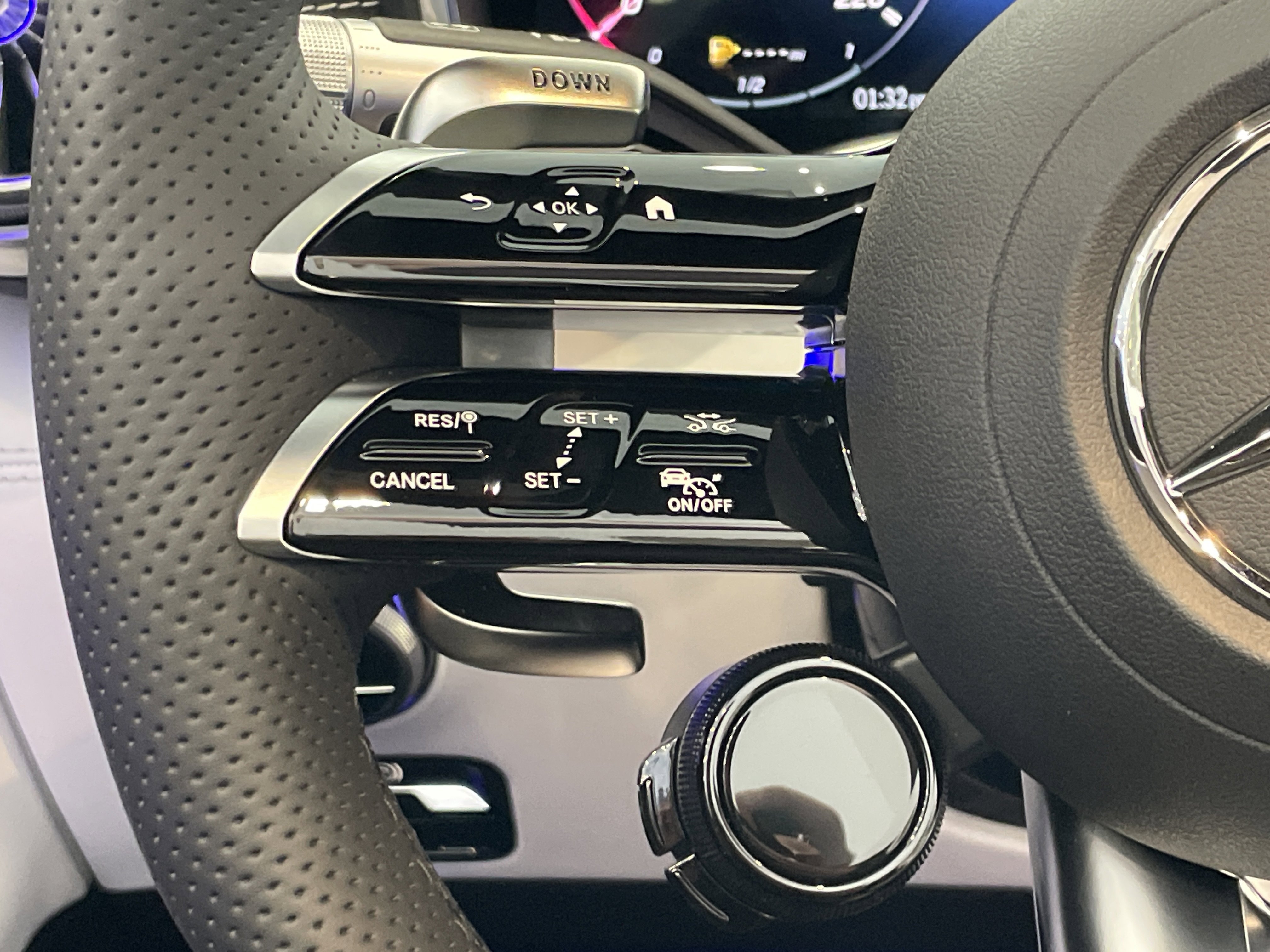 New 2026 Mercedes-Benz SL 63 AMG S e Performance 4MATIC image 32