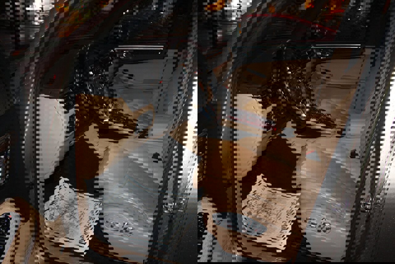 Used 2017 Porsche Macan S image 13