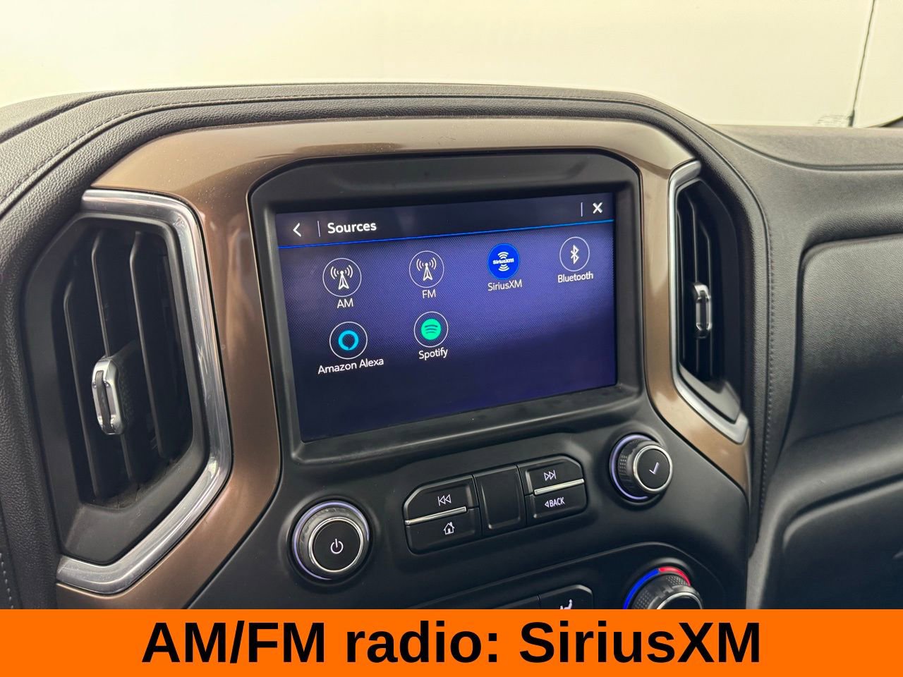 Used 2019 Chevrolet Silverado 1500 High Country image 17