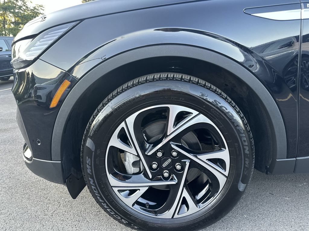 Used 2024 Lincoln Nautilus Premier w/ Equipment Group 102A AWD/4WD image 19