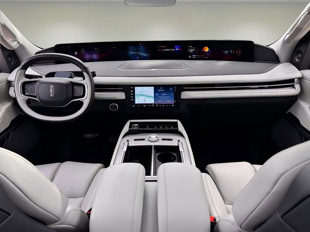 Used 2025 Lincoln Navigator L Reserve image 32