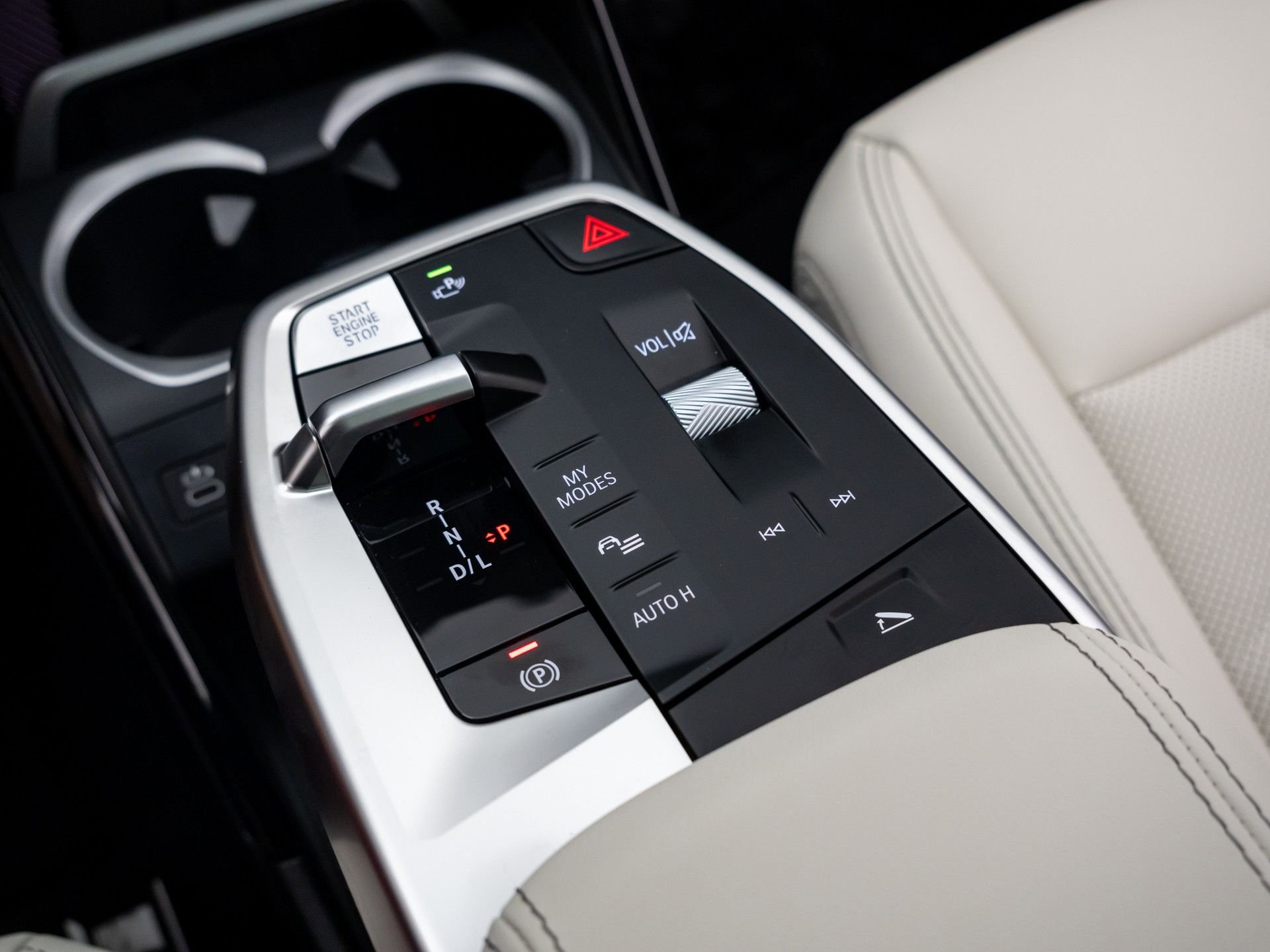 New 2026 BMW X1 xDrive28i AWD/4WD image 30