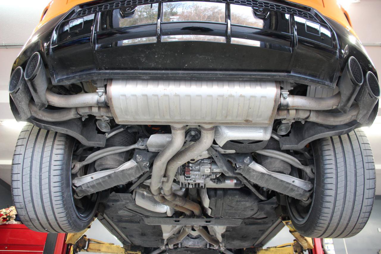 Used 2022 Lamborghini Urus AWD/4WD image 97