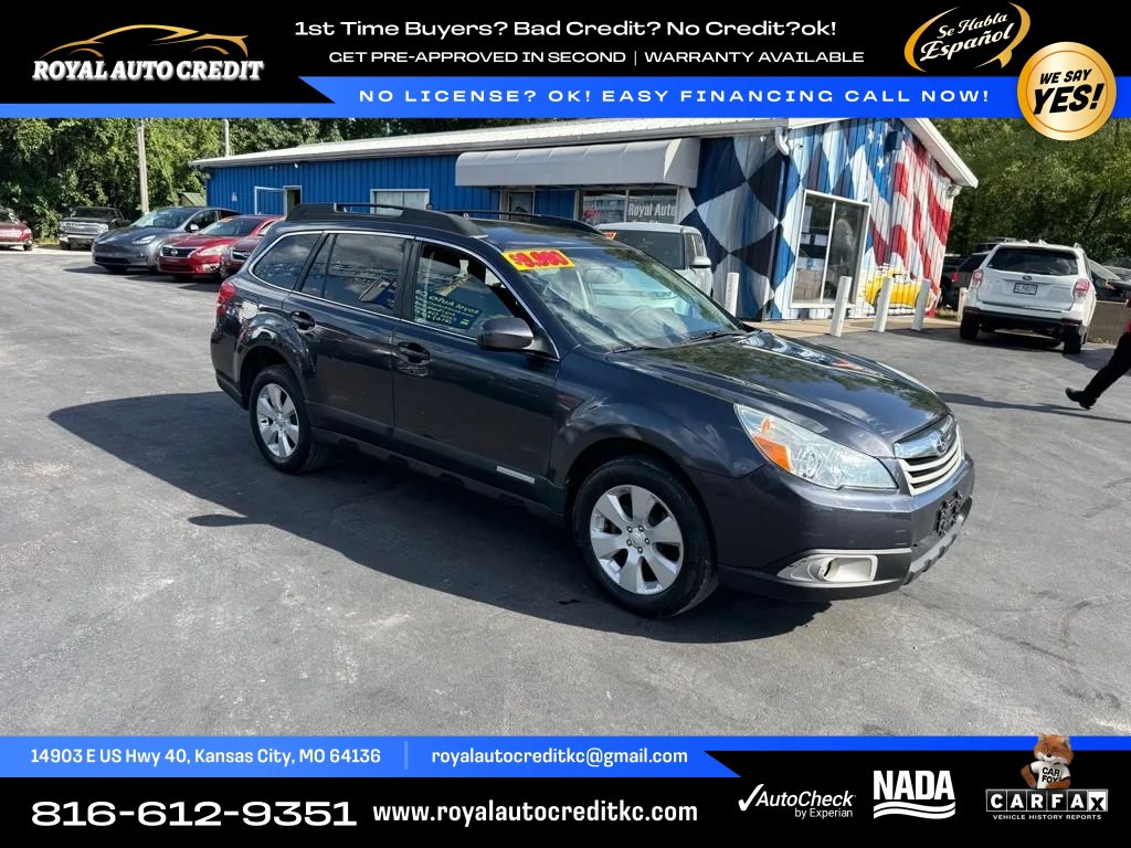 Used 2010 Subaru Outback 2.5i Premium AWD/4WD image 6